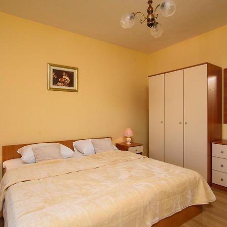 Apartmen Karmen 2 Trogir Exteriör bild