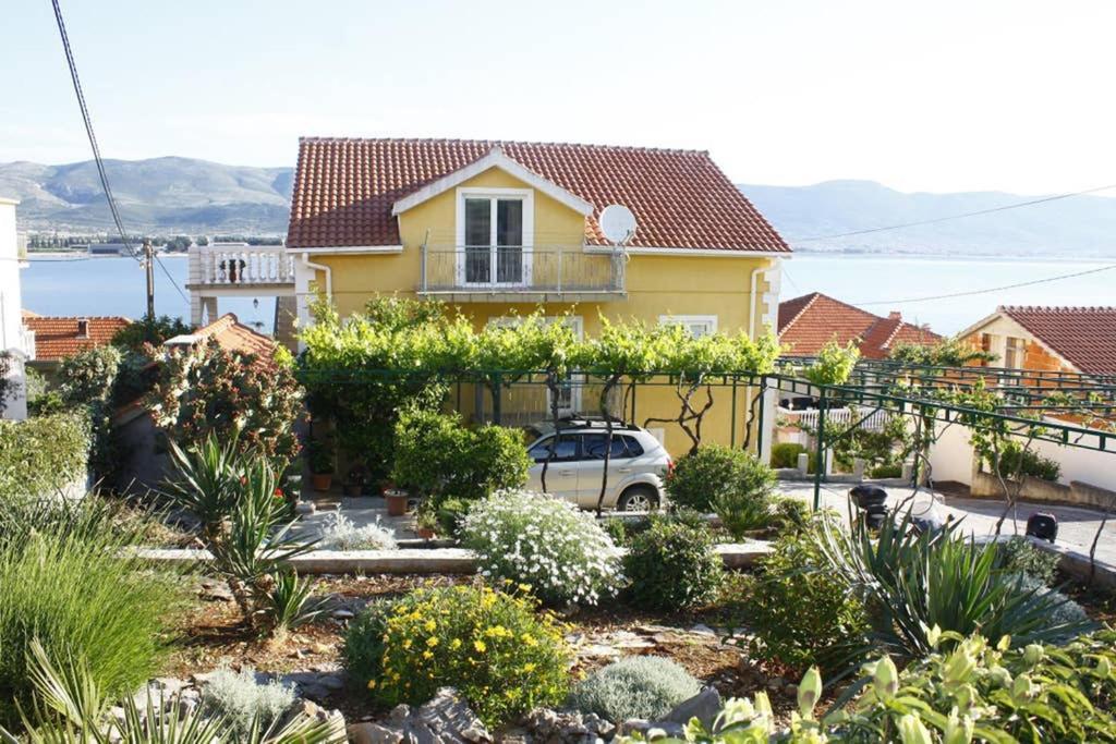 Apartmen Karmen 2 Trogir Exteriör bild