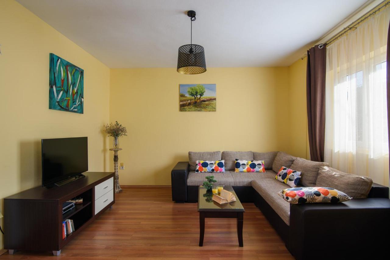 Apartmen Karmen 2 Trogir Exteriör bild