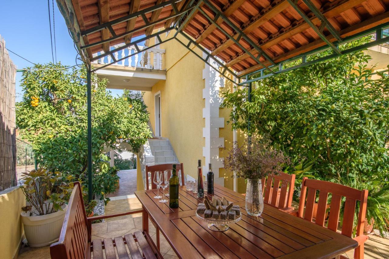 Apartmen Karmen 2 Trogir Exteriör bild