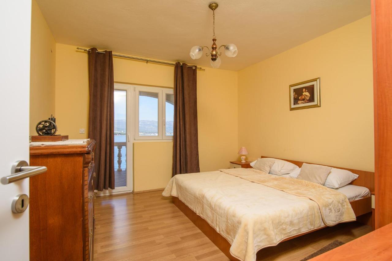 Apartmen Karmen 2 Trogir Exteriör bild